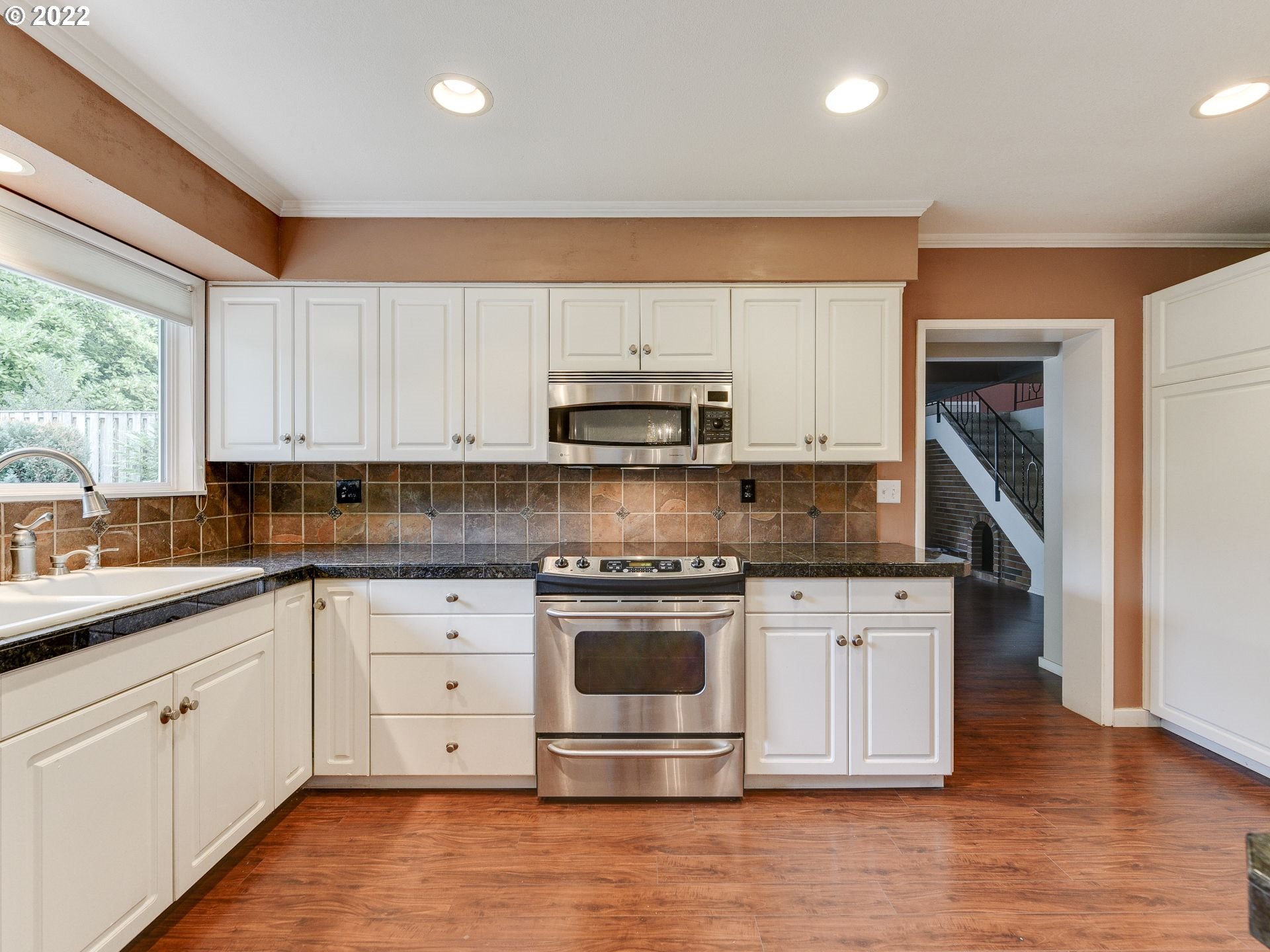 4803 Southwest Hamilton Street Portland, OR 97221 - Photo 8 of 25 Kitchen