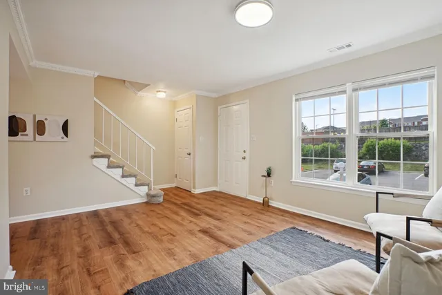 $2,700 | 9497 Linden Leaf Court, Unit 2, Fairfax, VA 22031