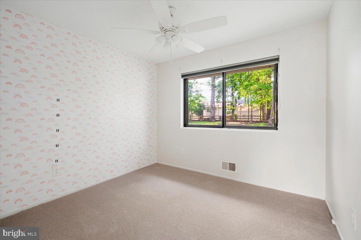 3912 Gelding Lane Olney, MD 20832 - Photo 17 of 62 an empty room with a window