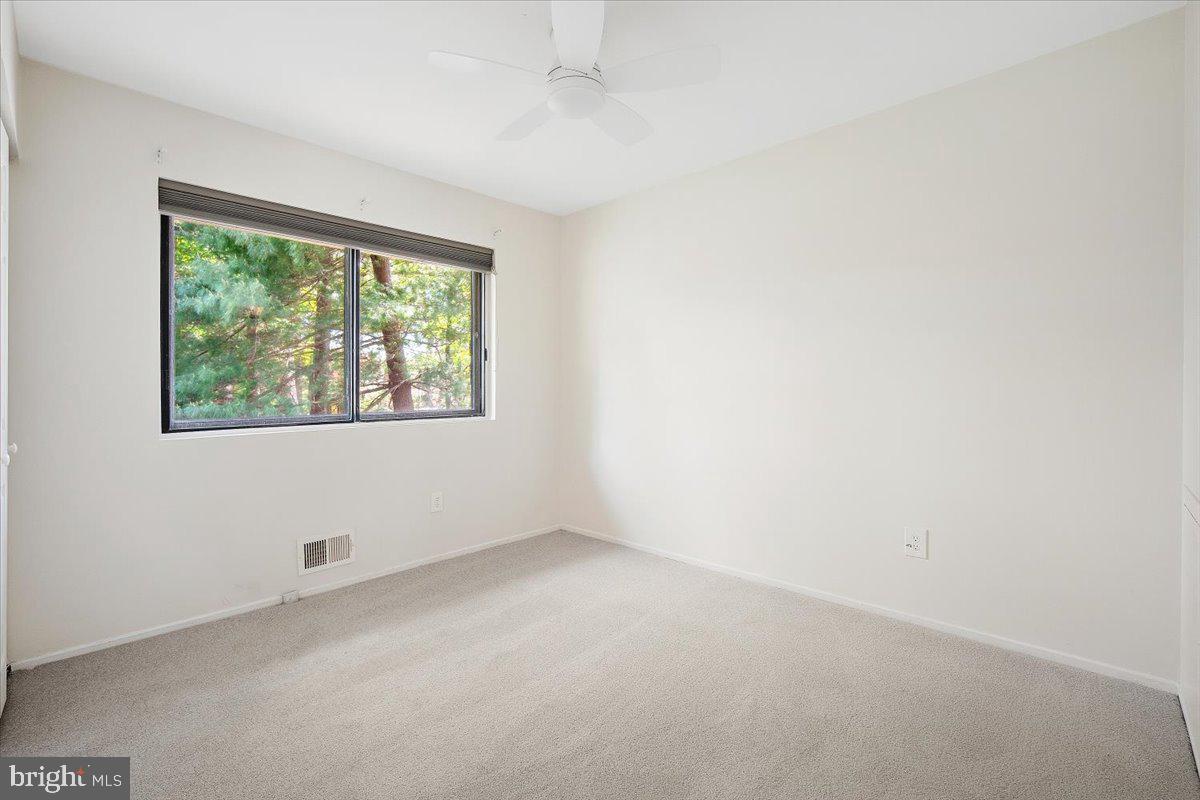 3912 Gelding Lane Olney, MD 20832 - Photo 19 of 62 an empty room with a window