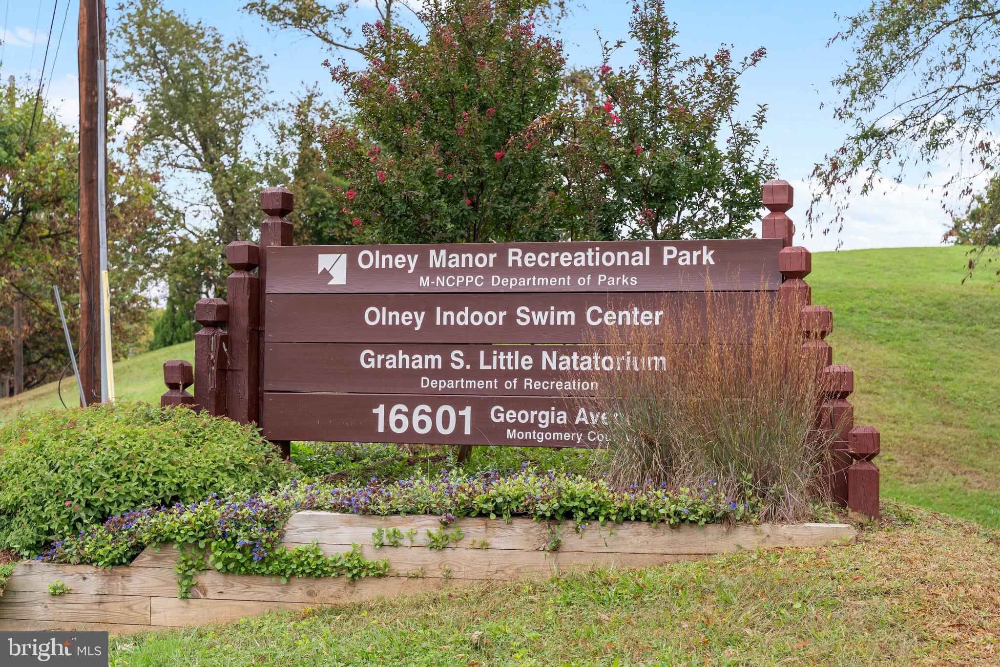 3912 Gelding Lane Olney, MD 20832 - Photo 49 of 62 a sign on the side of a building