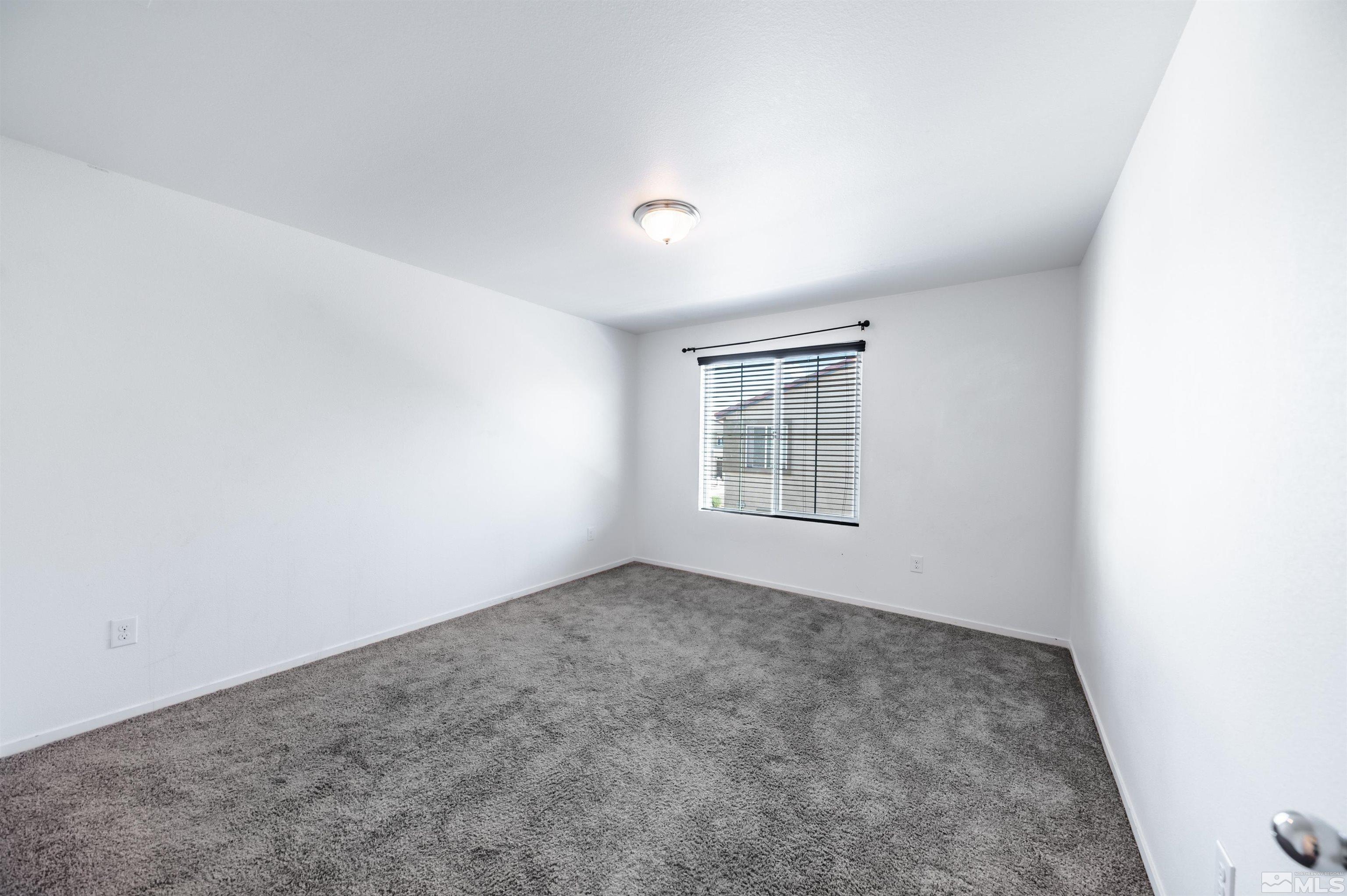 9875 Coastal Fog Drive Reno, NV 89506 - Photo 18 of 20 Photo 19