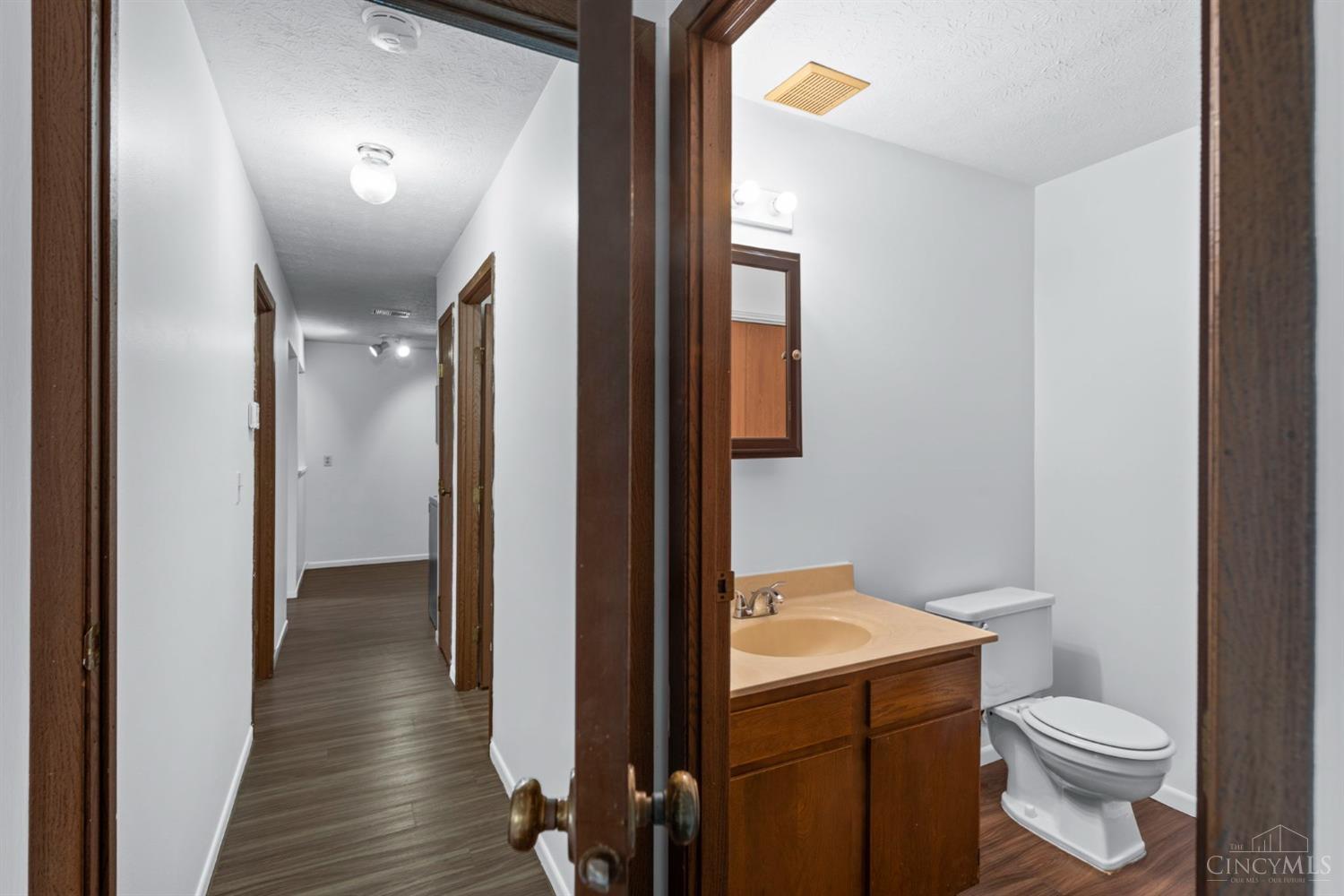 518 Riddle Road, Unit 3 Cincinnati, OH 45220 - Photo 19 of 22 Gallery Image 19