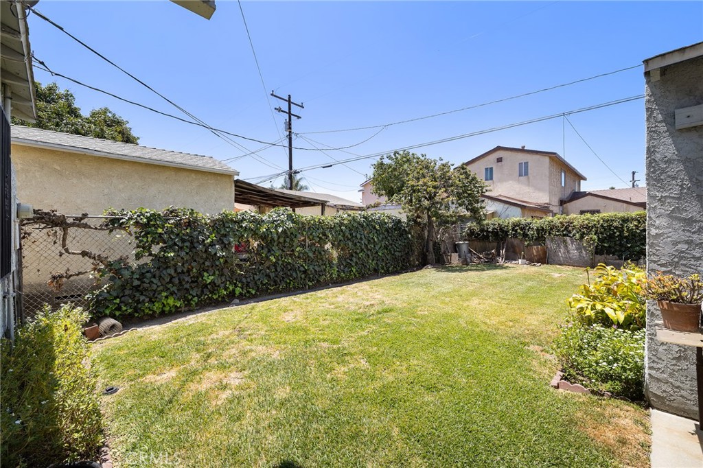 301 South Harris Avenue Compton, CA 90221 - Photo 24 of 30 a view of a back yard of the house