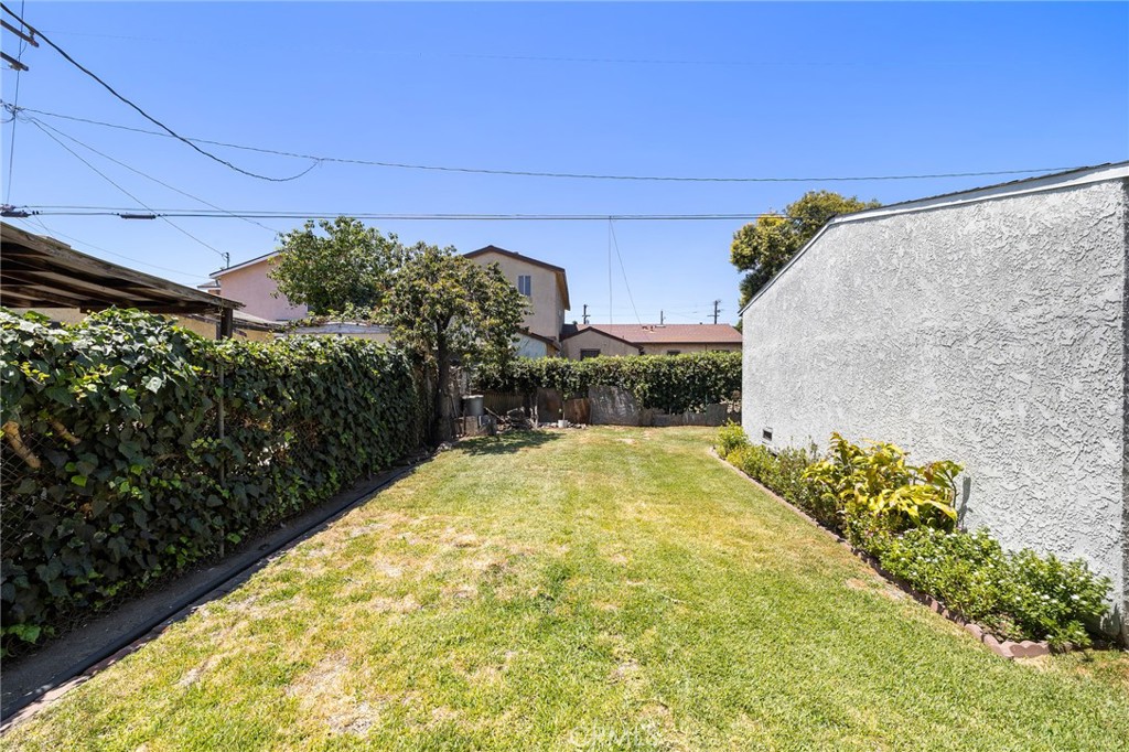301 South Harris Avenue Compton, CA 90221 - Photo 25 of 30 a view of a backyard