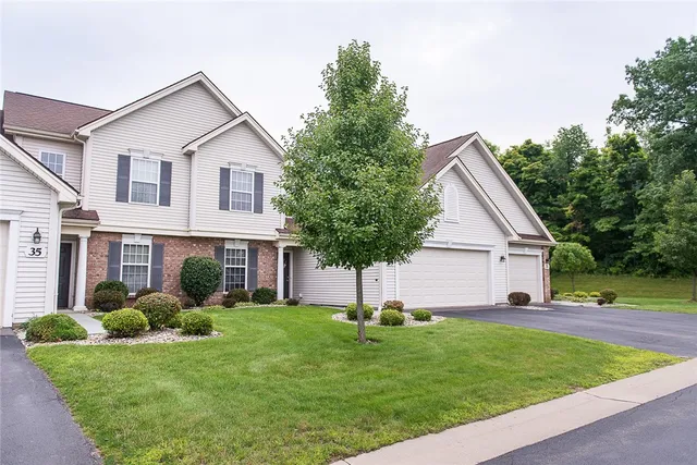 $2,971 | 39 Captains Cove Lane, Webster, NY 14580