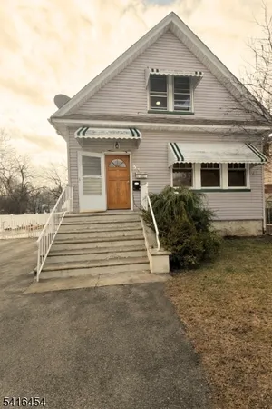 $2,000 | 51 Myrtle Avenue, Unit 2, Clifton, NJ 07014