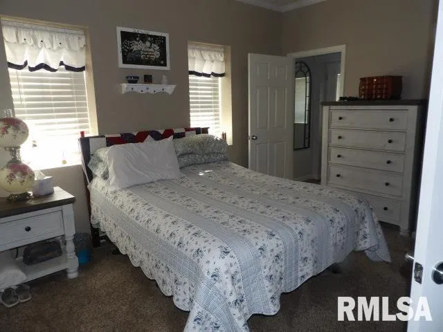 $235,000 | 305 West Church Street, Harrisburg, IL 62946