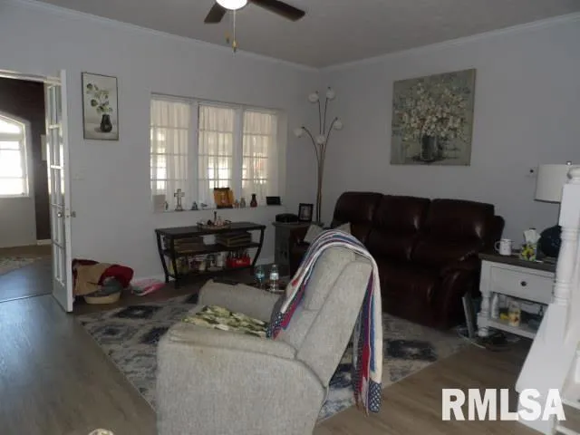 $235,000 | 305 West Church Street, Harrisburg, IL 62946