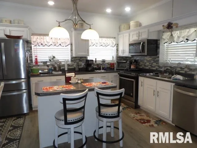 $235,000 | 305 West Church Street, Harrisburg, IL 62946