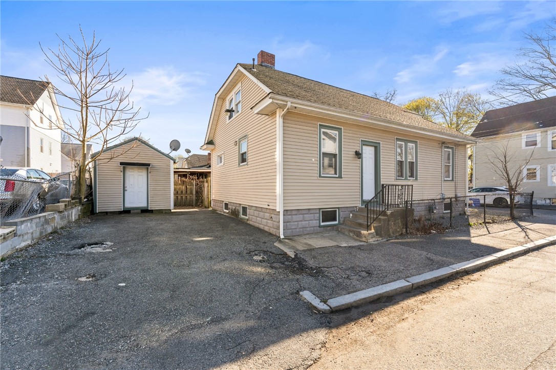 18 Crowninshield Street Providence, RI 02909 - Photo 11 of 27