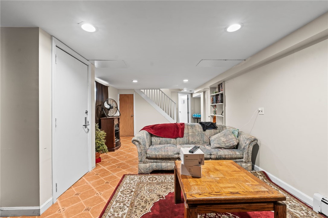 18 Crowninshield Street Providence, RI 02909 - Photo 21 of 27
