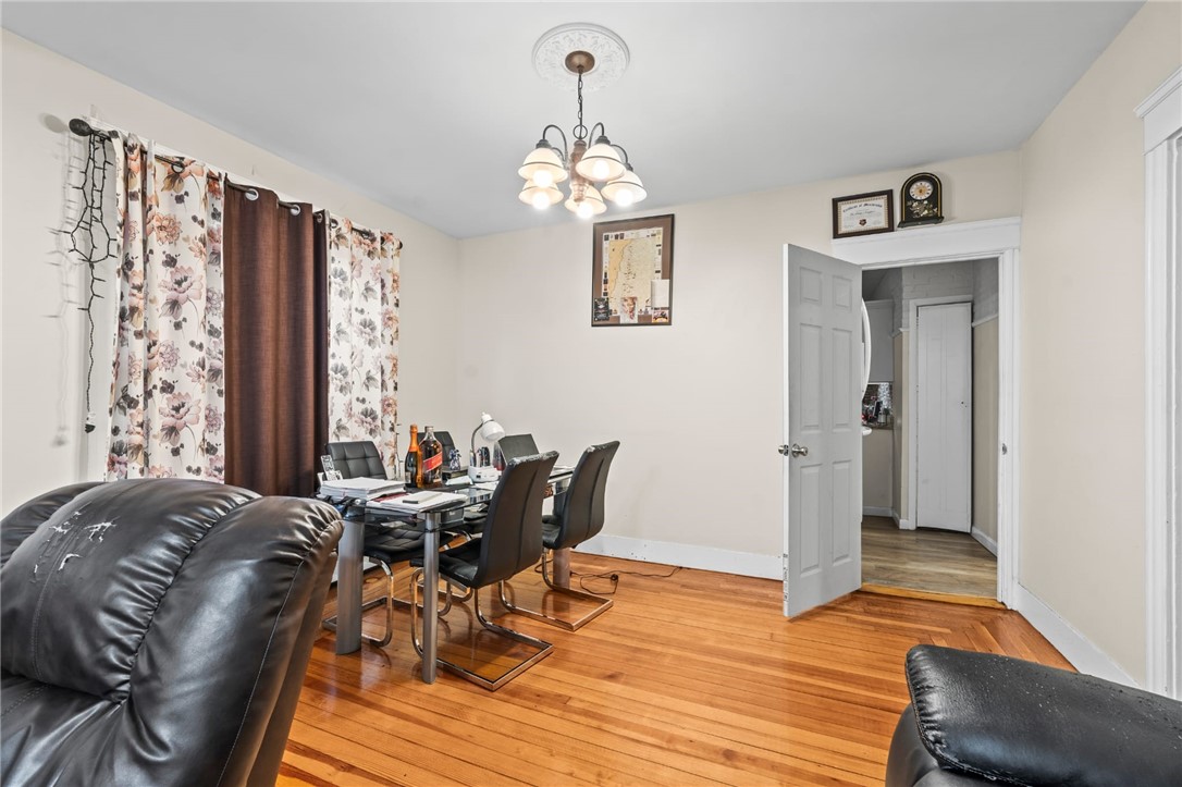 18 Crowninshield Street Providence, RI 02909 - Photo 5 of 27