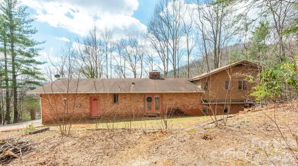 $495,000 | 118 Richard Lane, Black Mountain, NC 28711