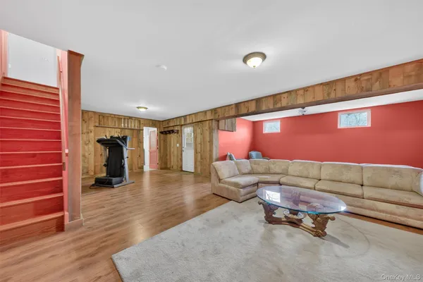 $599,900 | 194 Vineyard Avenue, Highland, NY 12528