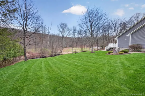 $599,900 | 194 Vineyard Avenue, Highland, NY 12528