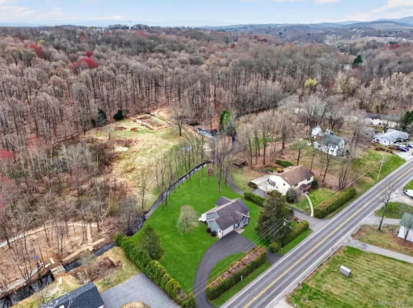 $599,900 | 194 Vineyard Avenue, Highland, NY 12528