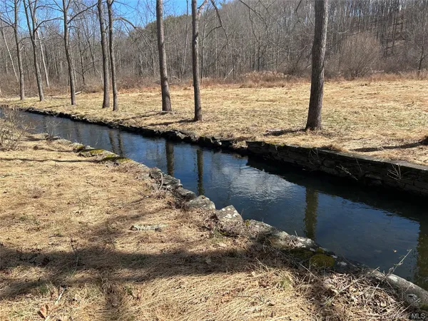 $599,900 | 194 Vineyard Avenue, Highland, NY 12528