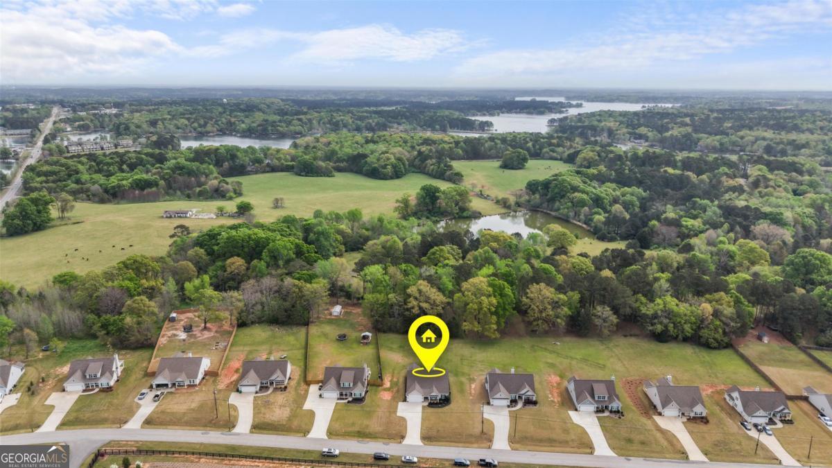 187 Loch Way Eatonton, GA 31024 - Photo 34 of 49 a view of a city