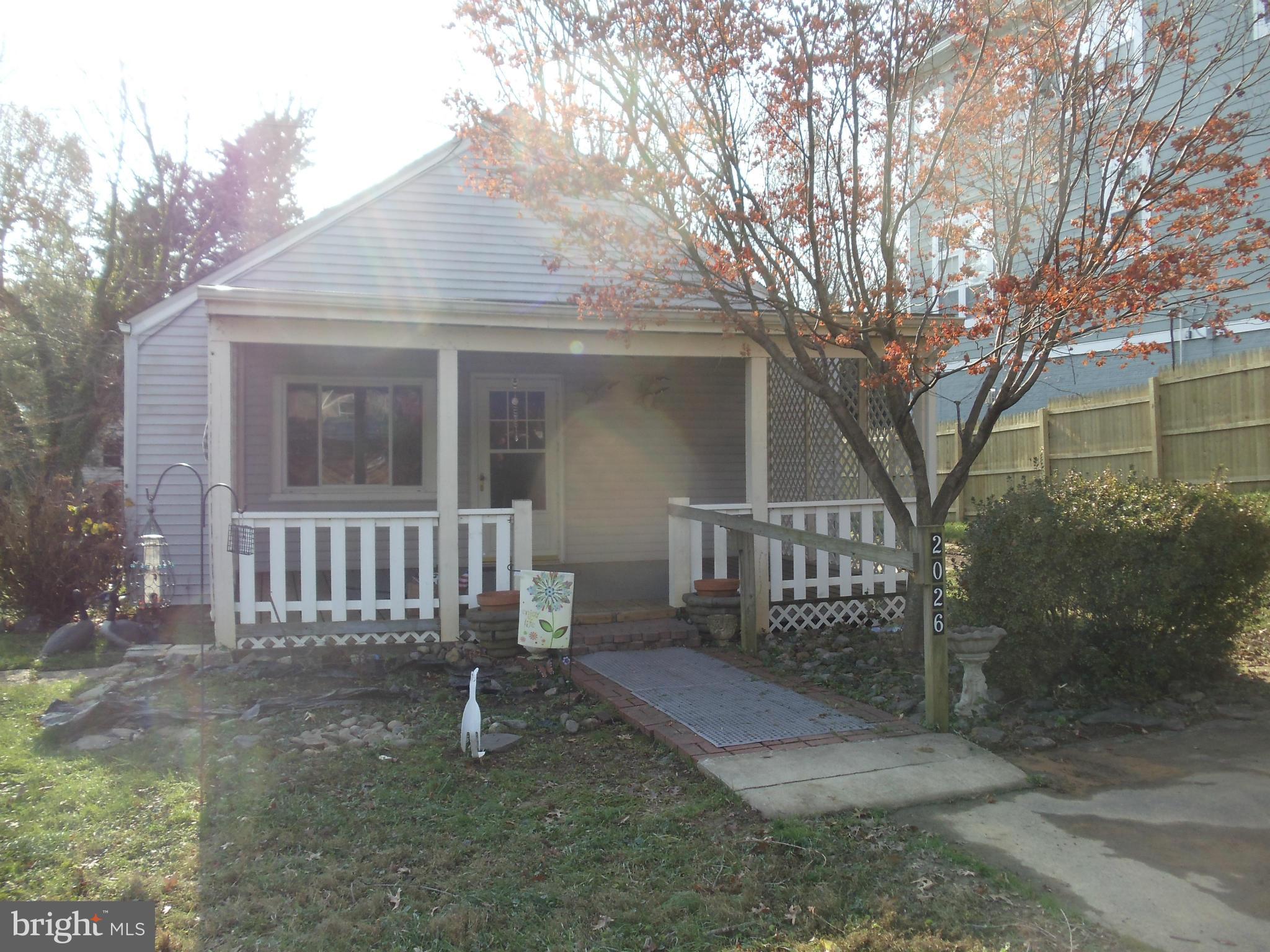 Exterior (Front)