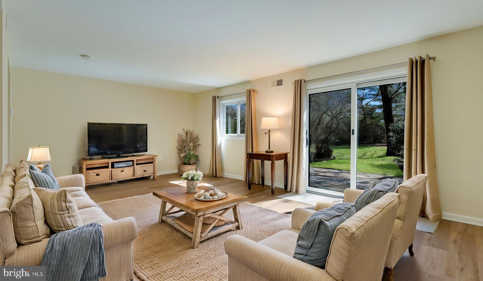 11 Eden Roc New Hope, PA 18938 - Photo 21 of 45 Virtual staging