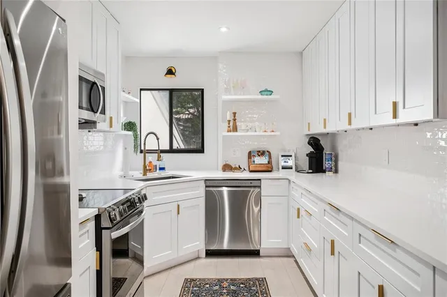 $540,000 | 568 South Osceola Avenue, Unit 15, Orlando, FL 32801