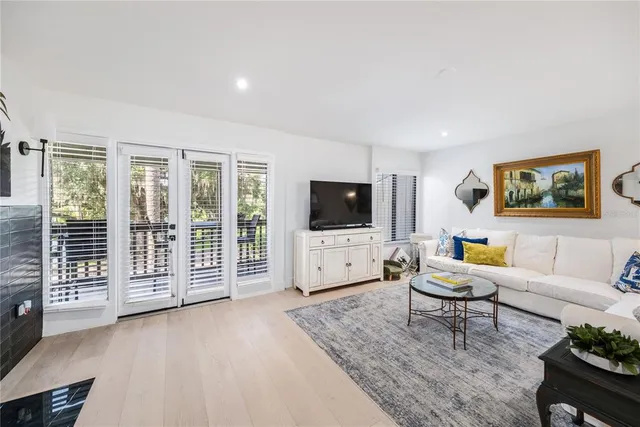 $540,000 | 568 South Osceola Avenue, Unit 15, Orlando, FL 32801