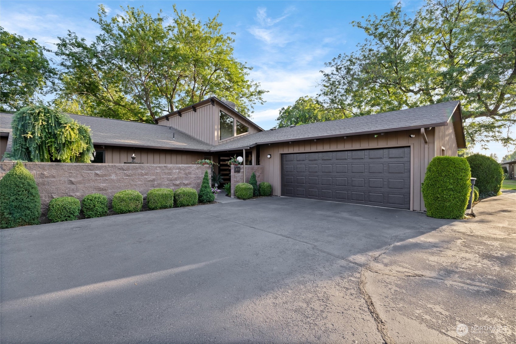 619 Country Club Road, Unit 3 Walla Walla, WA 99362 - Photo 2 of 38 Gallery Image 2