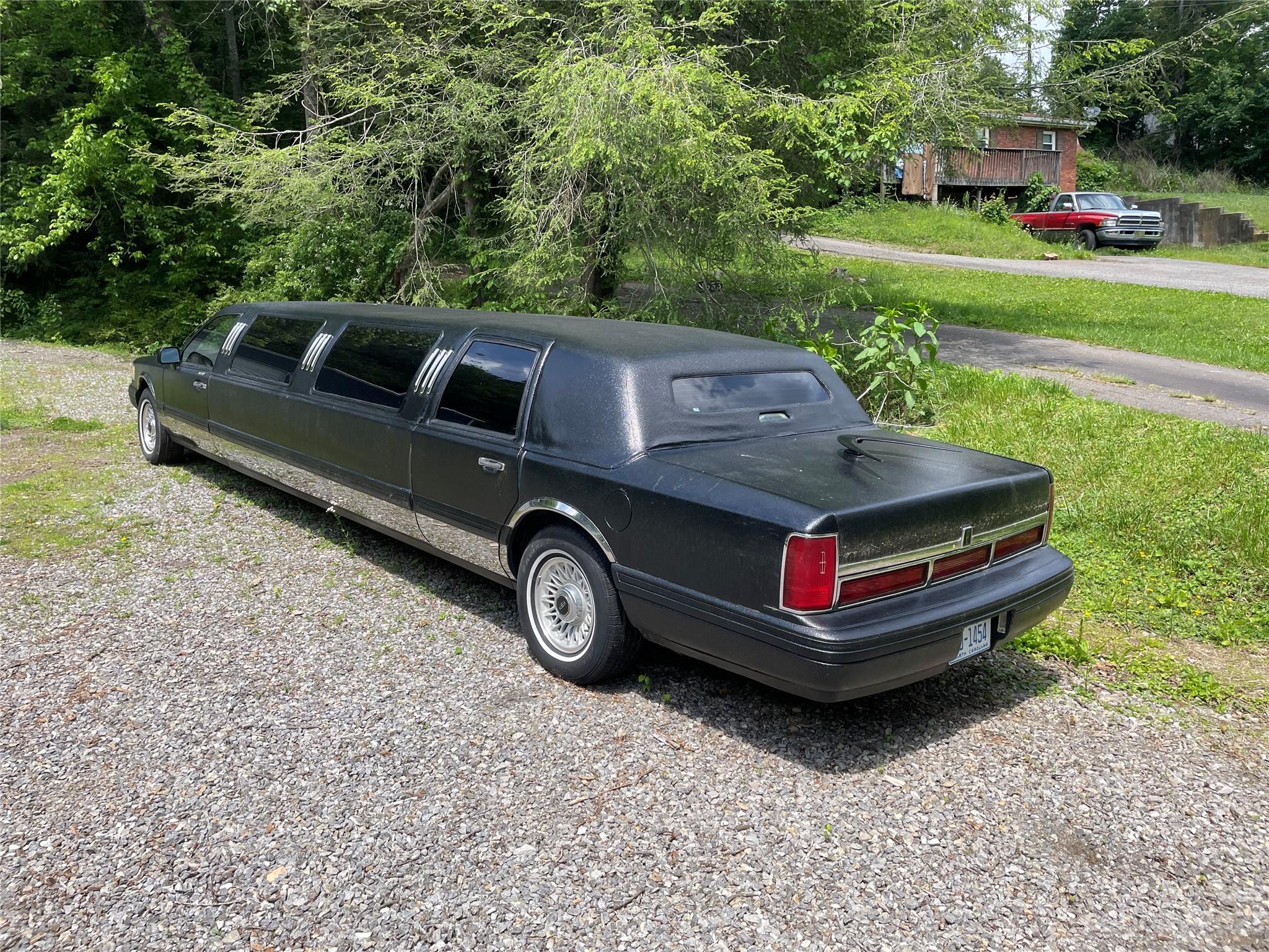 1545 Brevard Road Asheville, NC 28806 - Photo 41 of 43 a front view of a house with garden space and trees