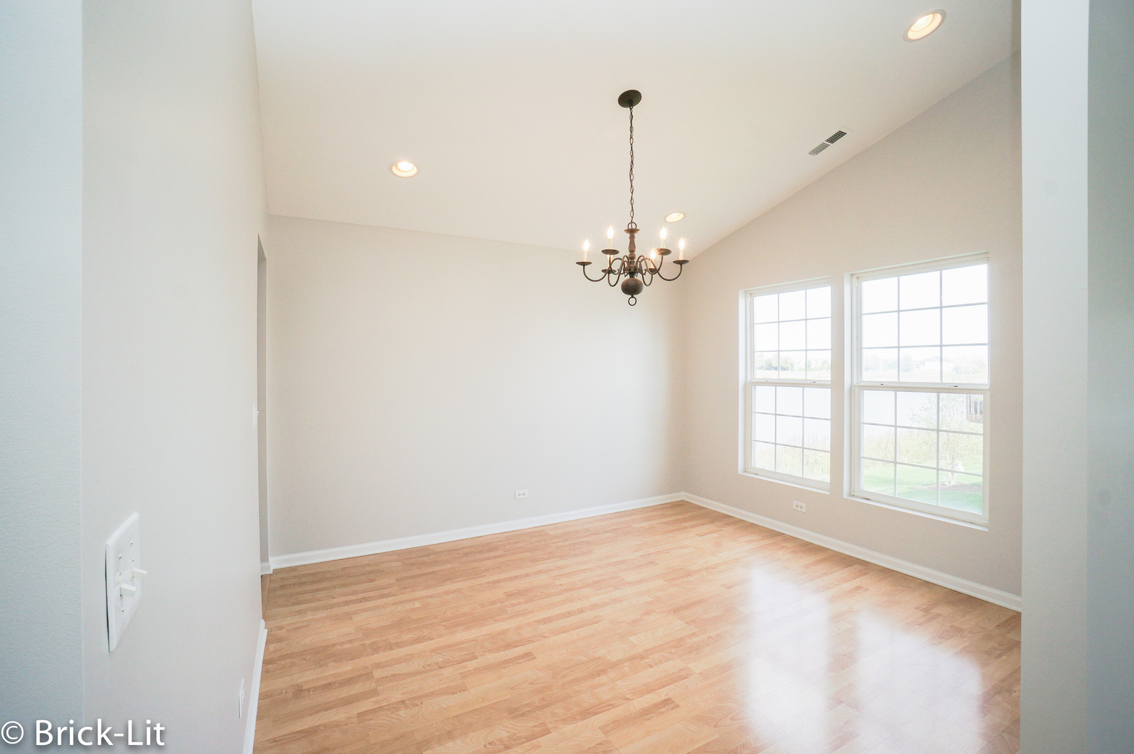 24922 Gates Lane Plainfield, IL 60585 - Photo 8 of 20