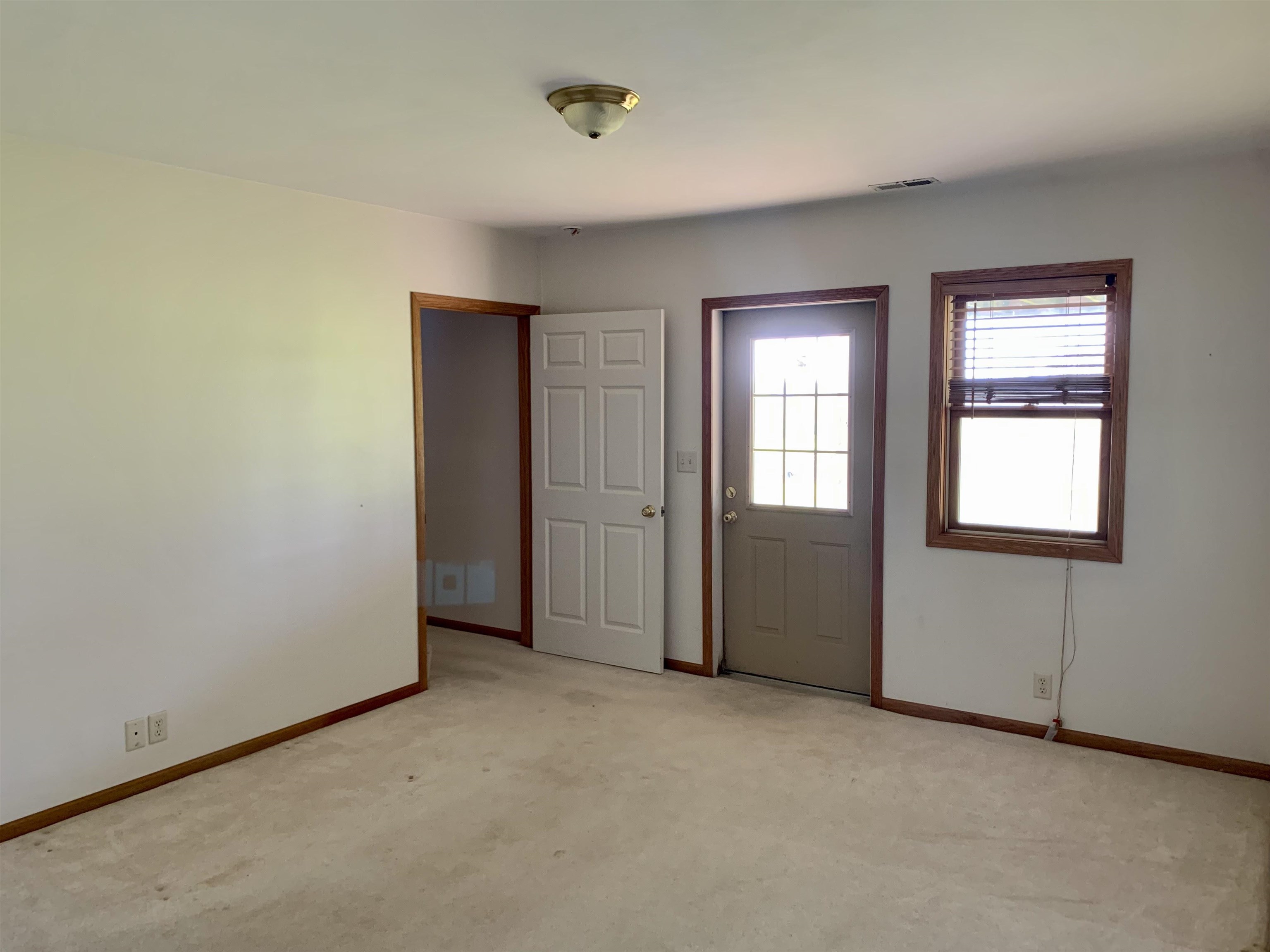 8755 South Massbach Road Elizabeth, IL 61028 - Photo 23 of 37 Gallery Image 23