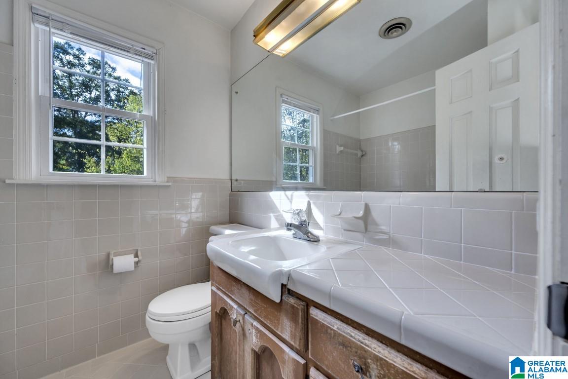 2937 Green Valley Road Birmingham, AL 35243 - Photo 28 of 34