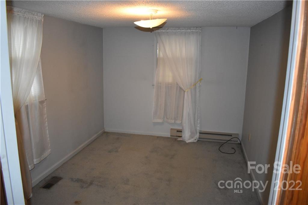 511 Valley Road Marion, NC 28752 - Photo 17 of 25 Gallery Image 17