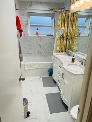 $427,000 | 1632 South Elm Street, Des Plaines, IL 60018