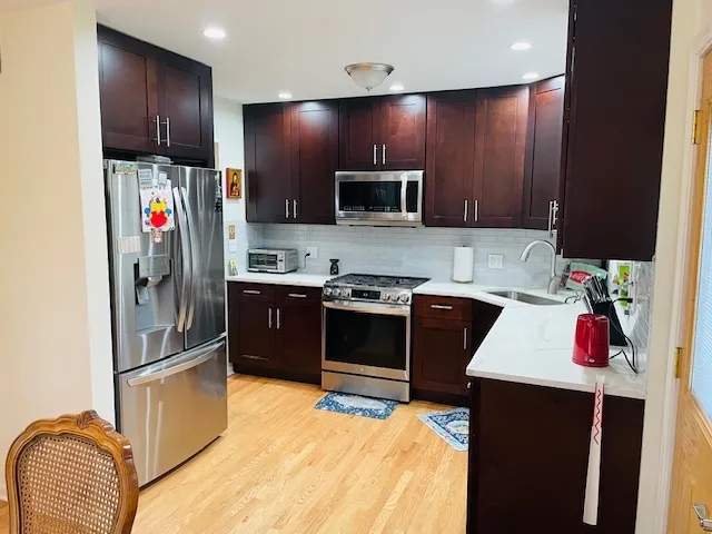 $427,000 | 1632 South Elm Street, Des Plaines, IL 60018