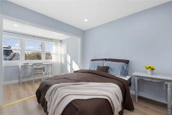 $2,300 | 152 Tuckerman Avenue, Unit 10, Middletown, RI 02842