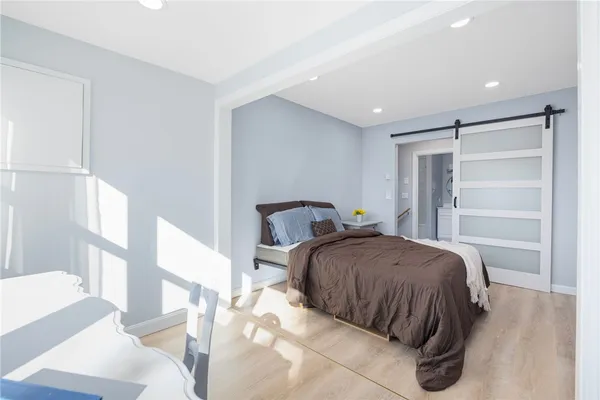 $2,300 | 152 Tuckerman Avenue, Unit 10, Middletown, RI 02842