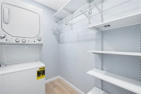 $2,300 | 152 Tuckerman Avenue, Unit 10, Middletown, RI 02842