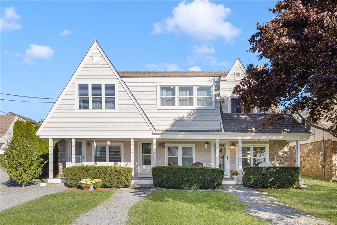 152 Tuckerman Avenue, Unit 10 Middletown, RI 02842 - Photo 18 of 21 Front