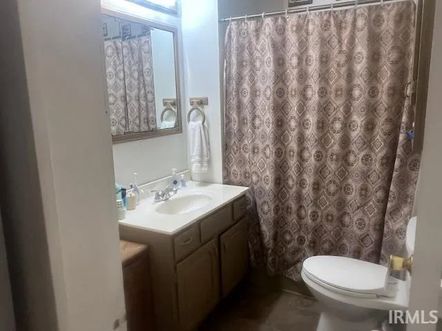 $204,900 | 1617 9th Street, Bedford, IN 47421