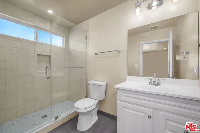 $7,450 | 5324 Weatherford Drive, Los Angeles, CA 90008