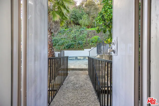 $7,450 | 5324 Weatherford Drive, Los Angeles, CA 90008