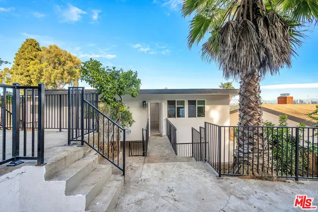$7,450 | 5324 Weatherford Drive, Los Angeles, CA 90008