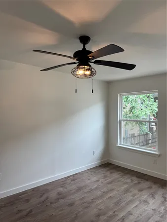 $1,399 | 2124 Burton Drive, Unit 133, Austin, TX 78741