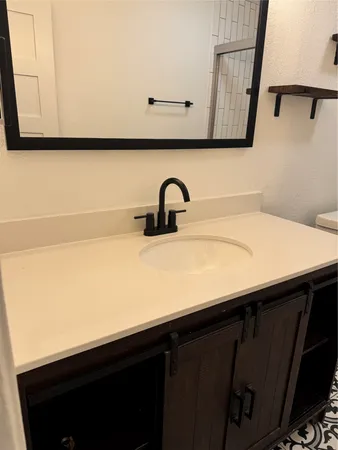 $1,399 | 2124 Burton Drive, Unit 133, Austin, TX 78741