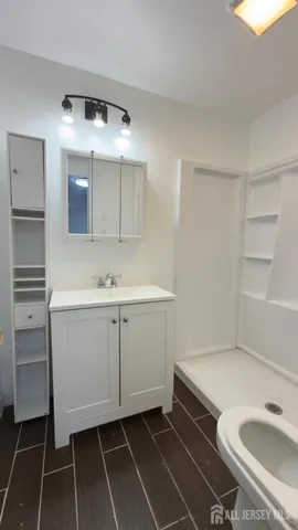 $2,600 | 55 Suydam Street, Unit 2, New Brunswick, NJ 08901