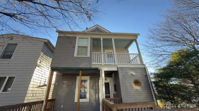 $2,600 | 55 Suydam Street, Unit 2, New Brunswick, NJ 08901