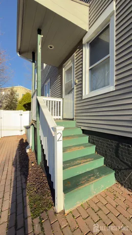 $2,600 | 55 Suydam Street, Unit 2, New Brunswick, NJ 08901