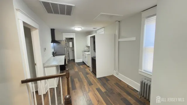 $2,600 | 55 Suydam Street, Unit 2, New Brunswick, NJ 08901