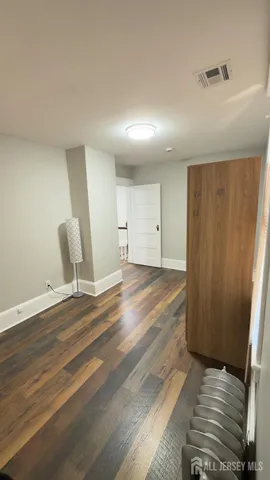 $2,600 | 55 Suydam Street, Unit 2, New Brunswick, NJ 08901